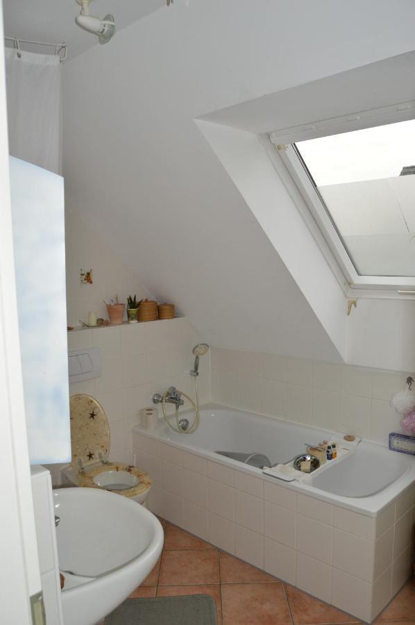 Haus 'Am Emberg' Apartment โคโลญ ภายนอก รูปภาพ
